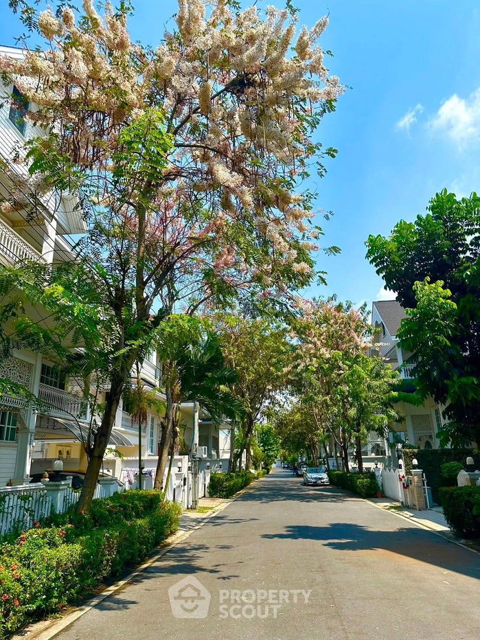picture 4-BR House near BTS Nana (ID 2997928) - 3/17