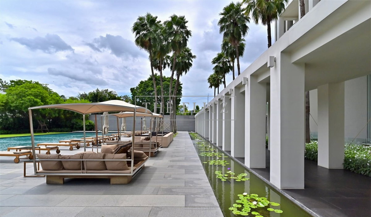 picture ✨An Elite Sanctuary of Absolute Privacy & Grandeur – Flawless Newly Upgraded Unit✨ - 20/21