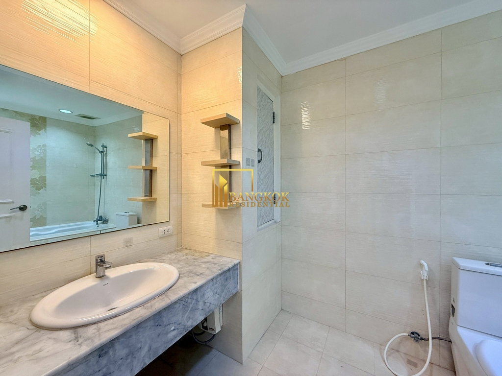 picture DS Tower 1 | Well Maintained 3 Bedroom Condo in Sukhumvit 33 - BR9532CD - 17/45