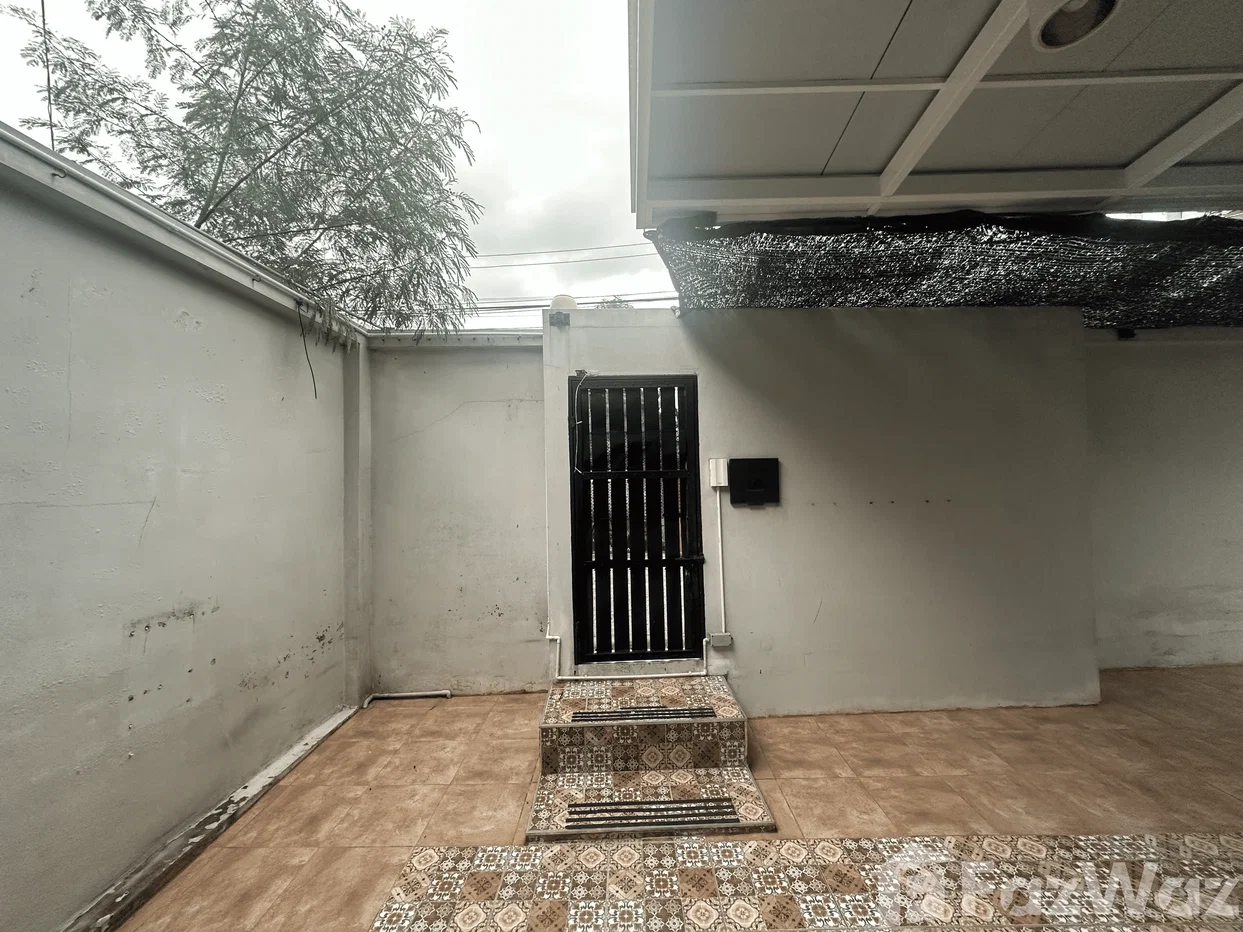 รูป บ้านเดี่ยวให้เช่า 5 ห้องนอน ใน บางจาก, กรุงเทพมหานคร 6446820 - รูปที่ 29/31