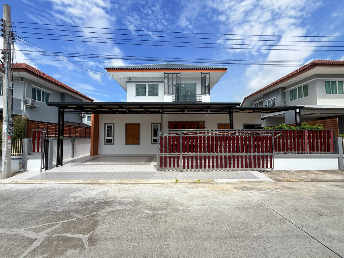 รูป [ขาย] บ้านเดี่ยวหลังใหญ่ 5 นอน รีโนเวทใหม่เอี่ยม สภาพมือหนึ่ง! ม.เพ็ญศิริ 4 คู้ขวา-หนองจอก ทำเลดี ใกล้โลตัสและบิ๊กซี - รูปที่ 3/44