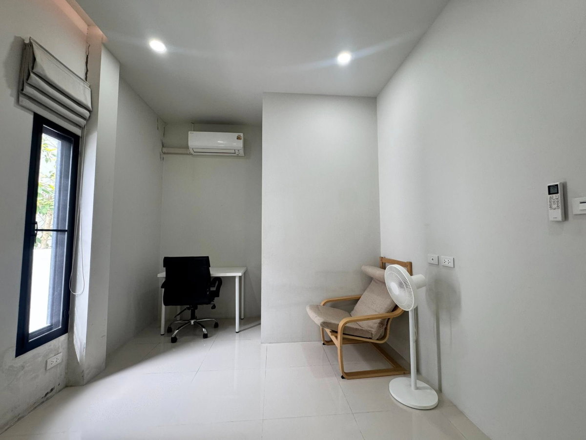 รูป 🏡 บ้านพร้อมอยู่ เฟอร์ครบ จบทุกเรื่องบ้าน ในราคาเพียง 3.59 ล้าน!✨ - รูปที่ 12/20