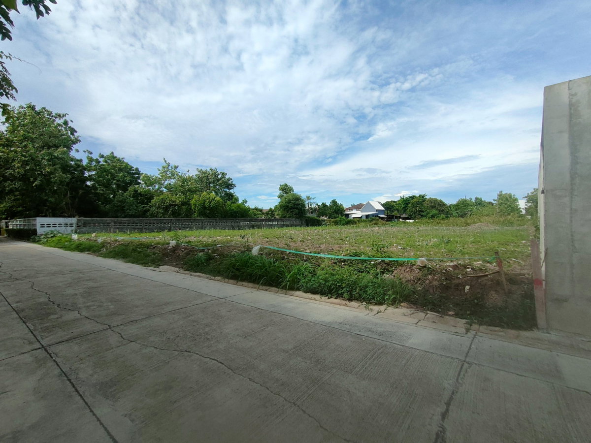 รูป ขายที่ดินเปล่าถมแล้ว 355 ตรว. ซ.ติวานนท์ 44 แยก 2 ที่ดินทรงสวยเหมาะกับปลูกบ้านพักอาศัย - รูปที่ 10/11
