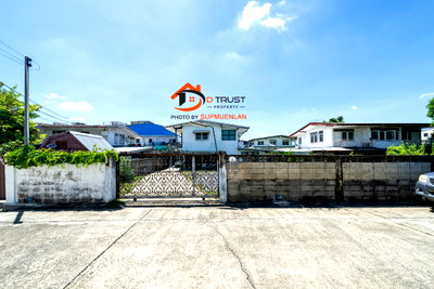 บ้านเดี่ยว ถนนรัชดา-รามอินทรา : ขาย บ้านเดี่ยว 2 ชั้น เนื้อที่ใหญ่ 132 ตร.ว. นวมินทร์ 119 ตรงข้ามตลาดปัฐวิกรณ์