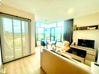 Condos for sale : Condo for sale: The Indeed, Khao Kilom - Sriracha. Corner unit with beautiful city view and great location.