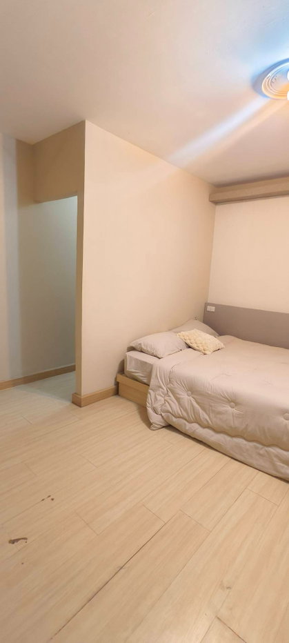 picture For Rent: Riviera Lakeview Condominium near Muang Thong Thani - 11/20