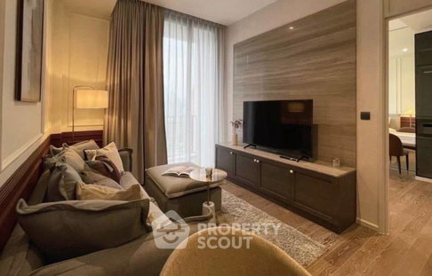 1-BR Condo at Muniq Langsuan near BTS Ratchadamri (ID 2999366)