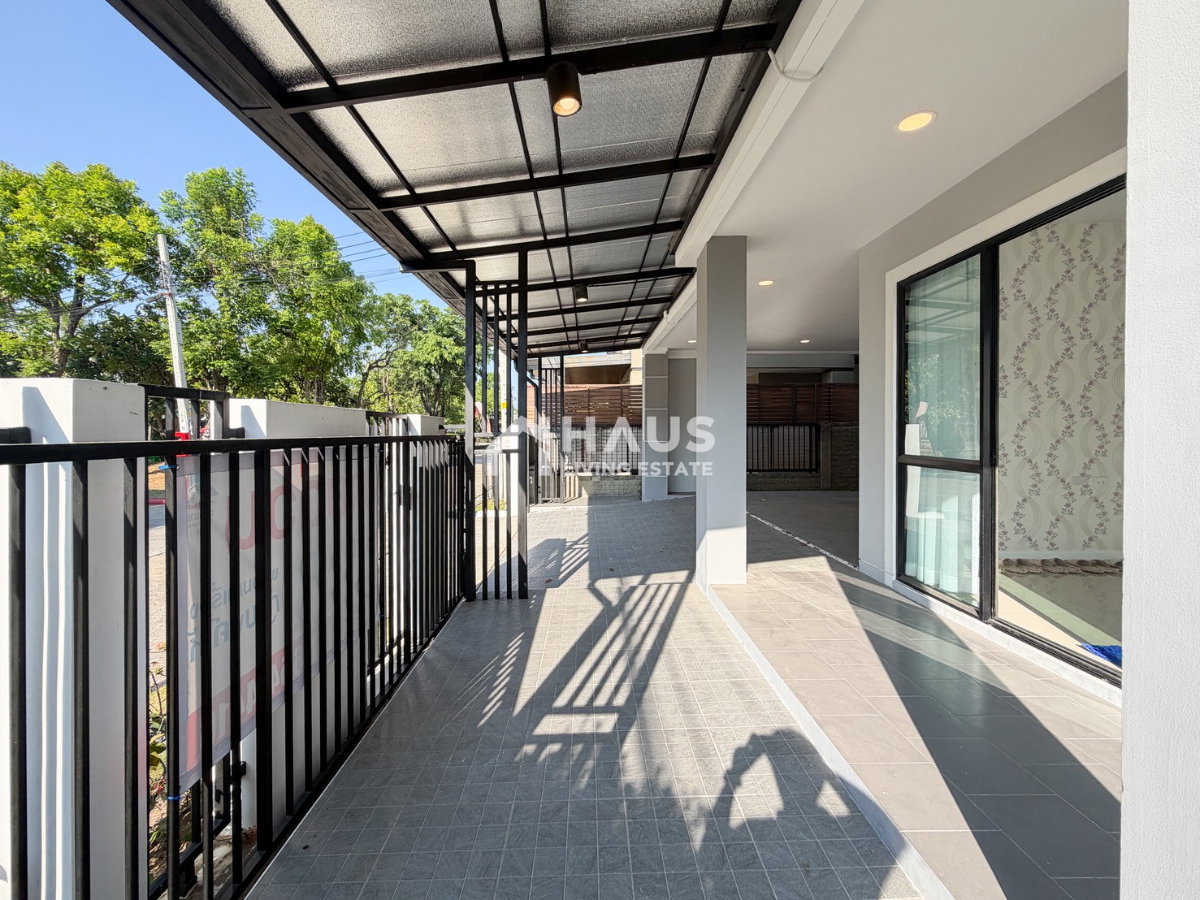 รูป 🚨 แจ็คพ็อตหลุดมาแล้ว! บ้านติดถนนหลัก (หิ้วกระเป๋าเข้าอยู่ การันตีราคาถูกสุด) 🔥 ขายบ้านเดี่ยว ซีรีน เพชรเกษม - พุทธมณฑล สาย 3 🔥/ 4 ห้องนอน #HPHU062 - รูปที่ 3/27
