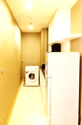 คอนโดให้เช่า : คอนโด 1 ห้องนอน ชั้นสูง 25 จาก Sky Walk Residences พื้นที่ 51 ตร.ม. ใกล้ BTS พระโขนง 200 ม. (ID 2999380)