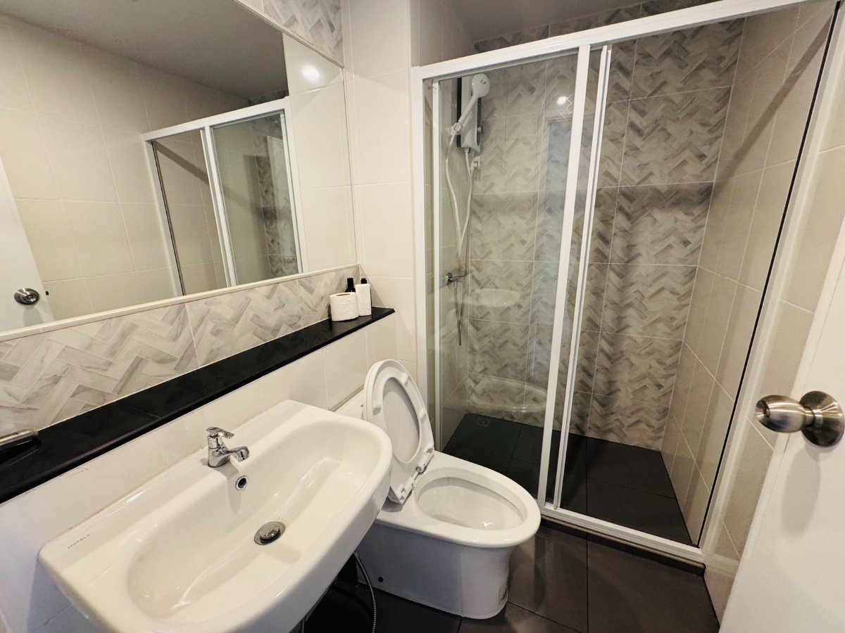 รูป รีเจ้นท์ โฮม บางนา | อพาร์ทเมนท์ชั้นสูงแสนสบาย 1 ห้องนอน ใกล้ห้างสรรพสินค้ากรุงเทพ 10,000 บาท / เดือน - รูปที่ 16/18