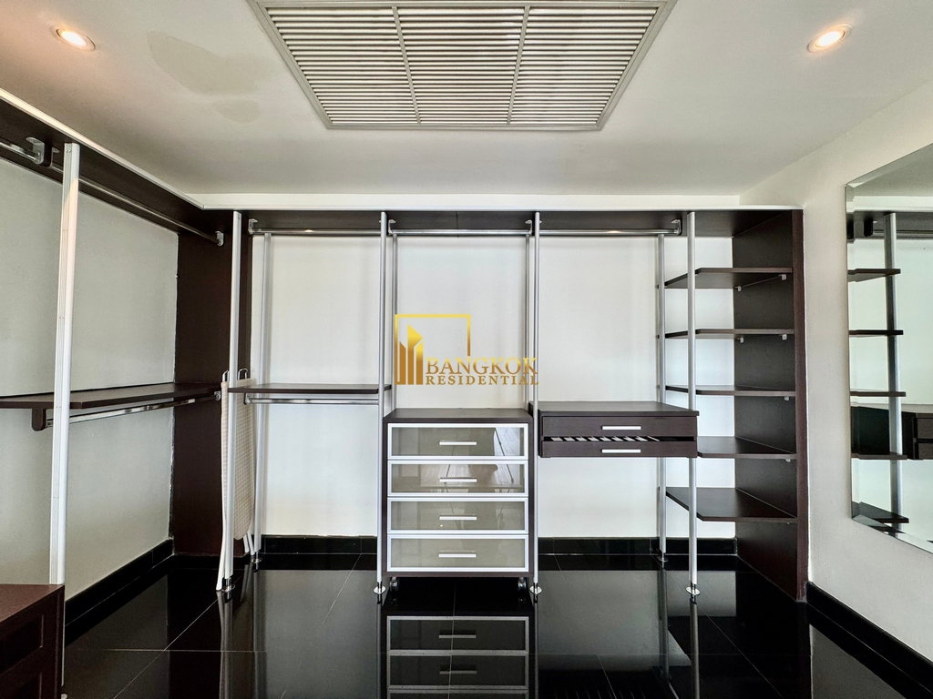 picture Impressive 2 Bedroom Duplex Apartment in Phra Khanong - BR0686AP - 17/29