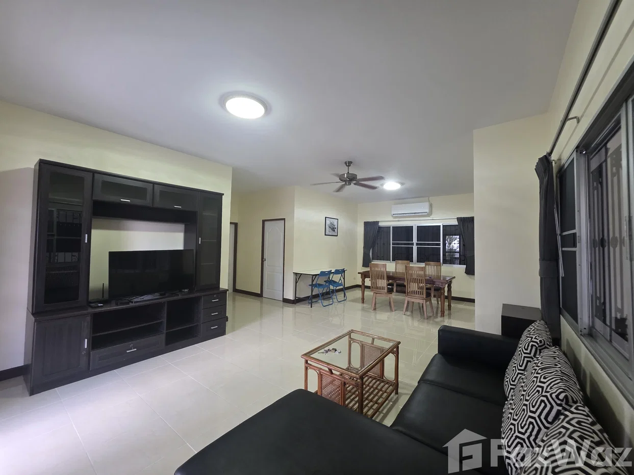 picture A fully-renovated house close to Robinson Thalang 6417763 - 2/38