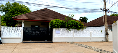 Houses for sale Bang Lamung Chonburi : Single-Storey House for Sale East Pattaya