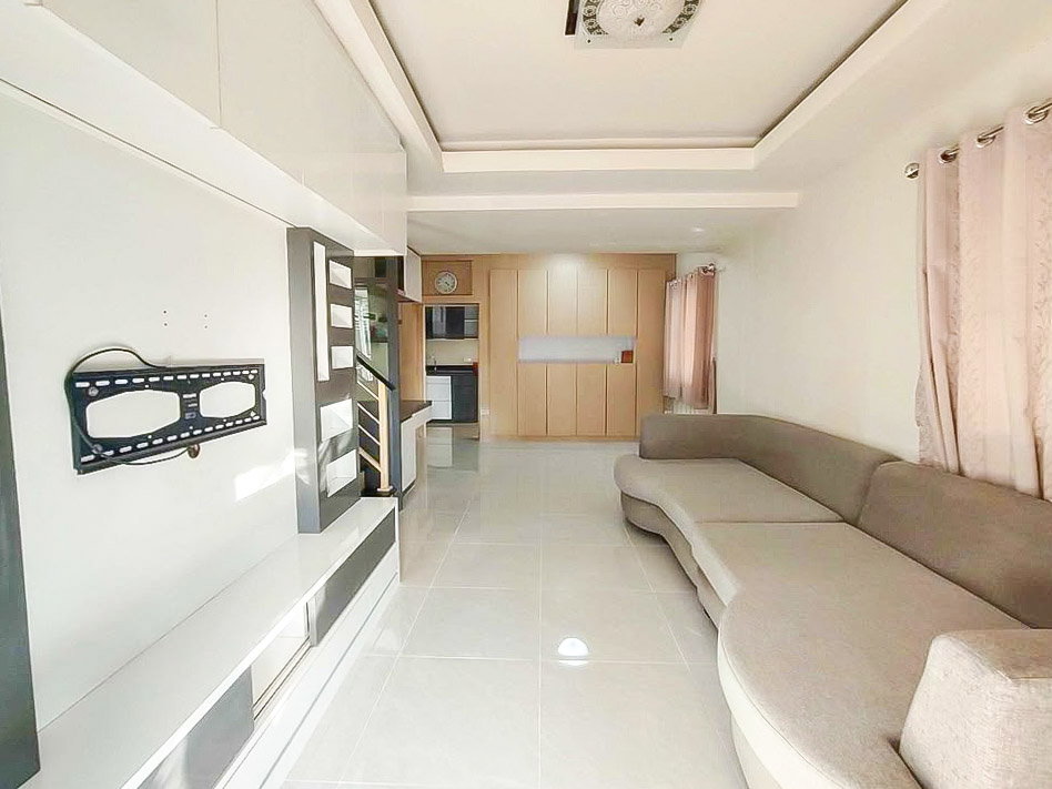 รูป Townhouse for Sale Khao Noi East Pattaya Corner Unit - รูปที่ 1/12