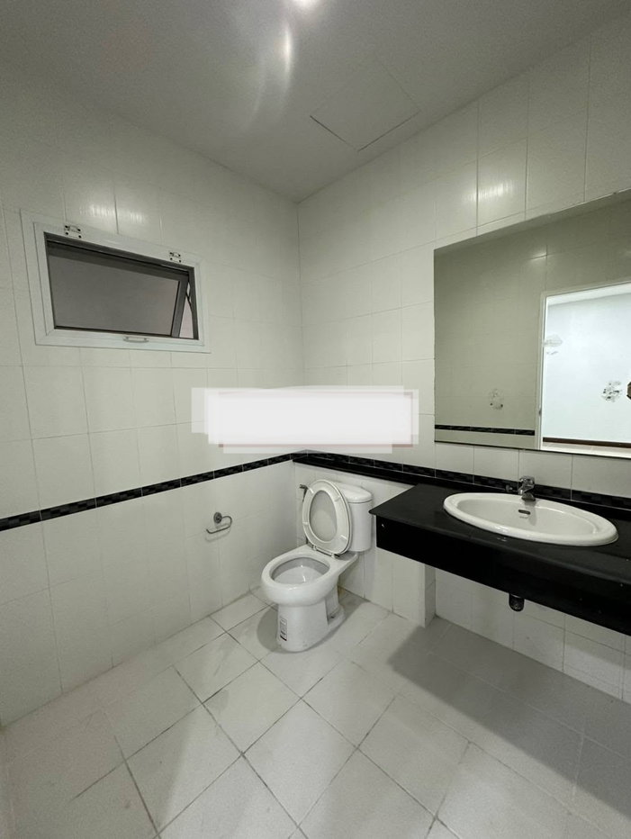 รูป 🔥 ขายต่ำกว่าราคาประเมิน! นัมเบอร์วัน ทาวน์โฮม วงแหวนบางนา–ราม 2 (Number One Townhome Bangna–Ram 2) | ใกล้ Mega บางนา และสนามบินสุวรรณภูมิ - รูปที่ 6/15