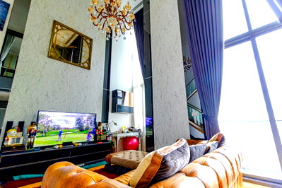 ขายคอนโด : Duplex Penthouse คอนโด อิควิน็อคซ์ พหลวิภา  วิวฝั่งถนนวิภาวดีรังสิต