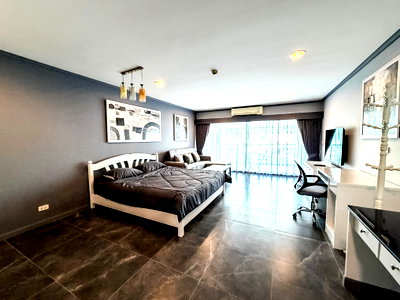 ขายคอนโด : TW Platinum Suites Studio Condo for Sale South Pattaya