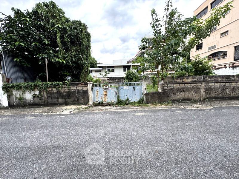 picture 444 m² Land for Rent close to Ari (ID 2999899) - 1/3