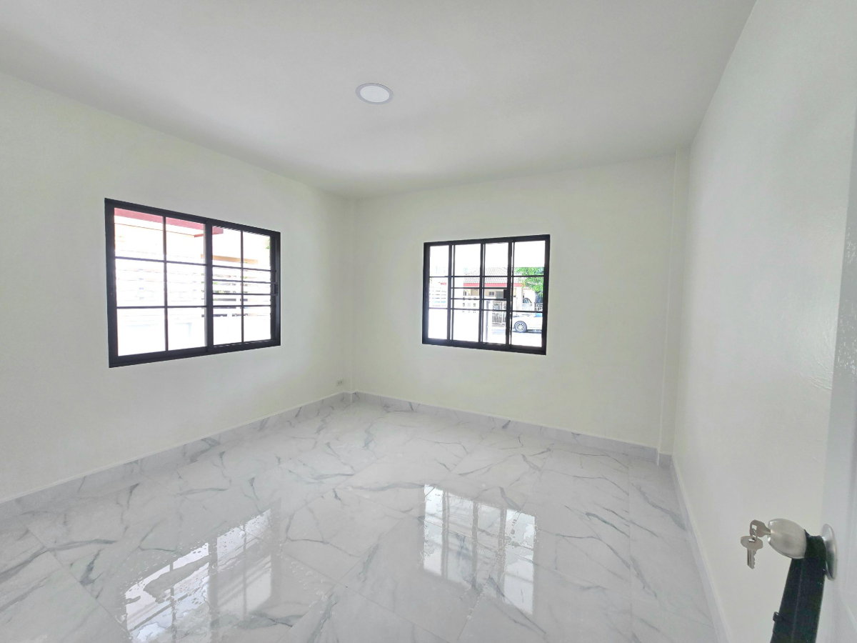 รูป บ้านเดี่ยวหลังใหญ่ ทำเลดีเยี่ยม ถนนเมน ตกแต่งรีโนเวทใหม่ทั้งหมด หมู่บ้านศุชญา ธัญบุรี คลอง 4 ถนนรังสิต-นครนายก บึงยี่โถ ปทุมธานี - รูปที่ 15/32