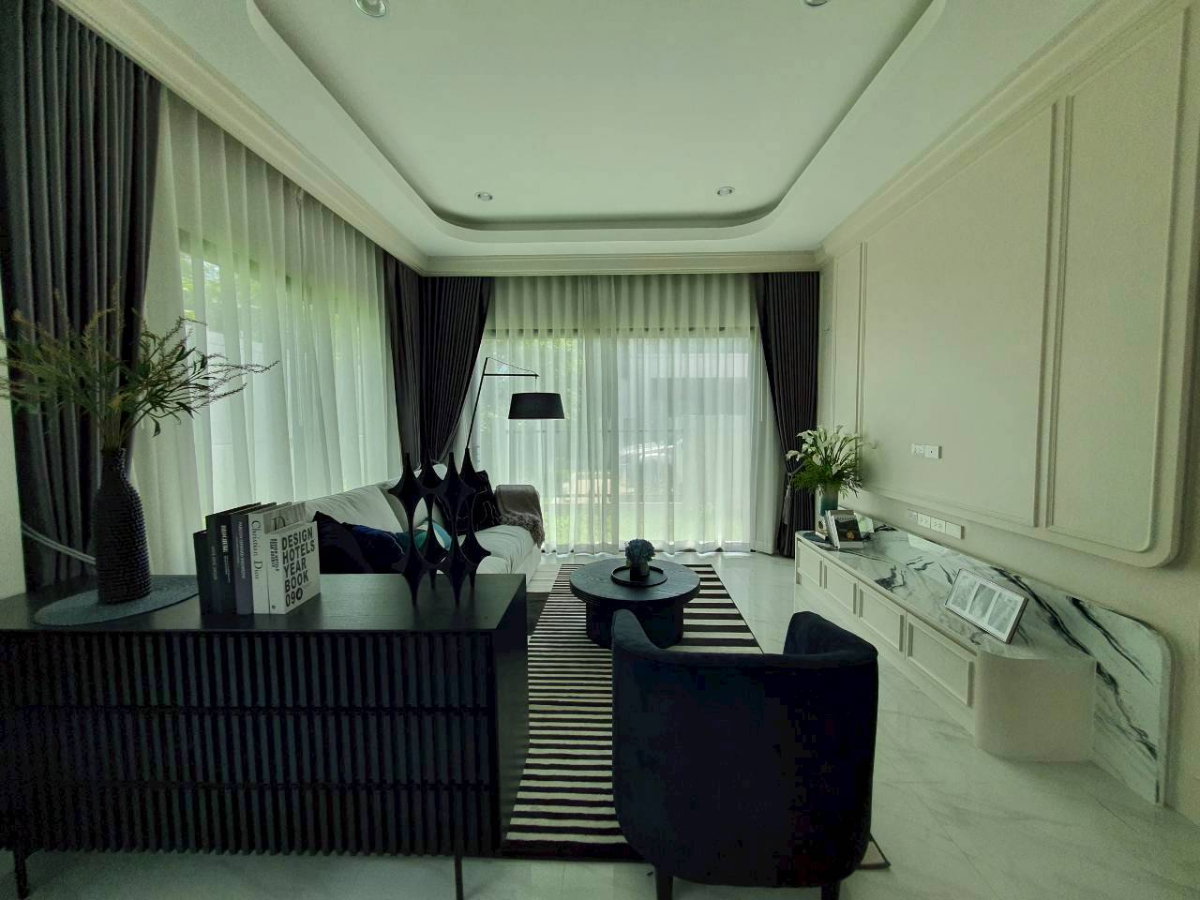 รูป ขายบ้านเดี่ยวหลังมุม Modern Luxury พร้อมอยู่  ชีวารมย์ นครอินทร์  บ้านสวย หลังมุมด้านใน - รูปที่ 12/12