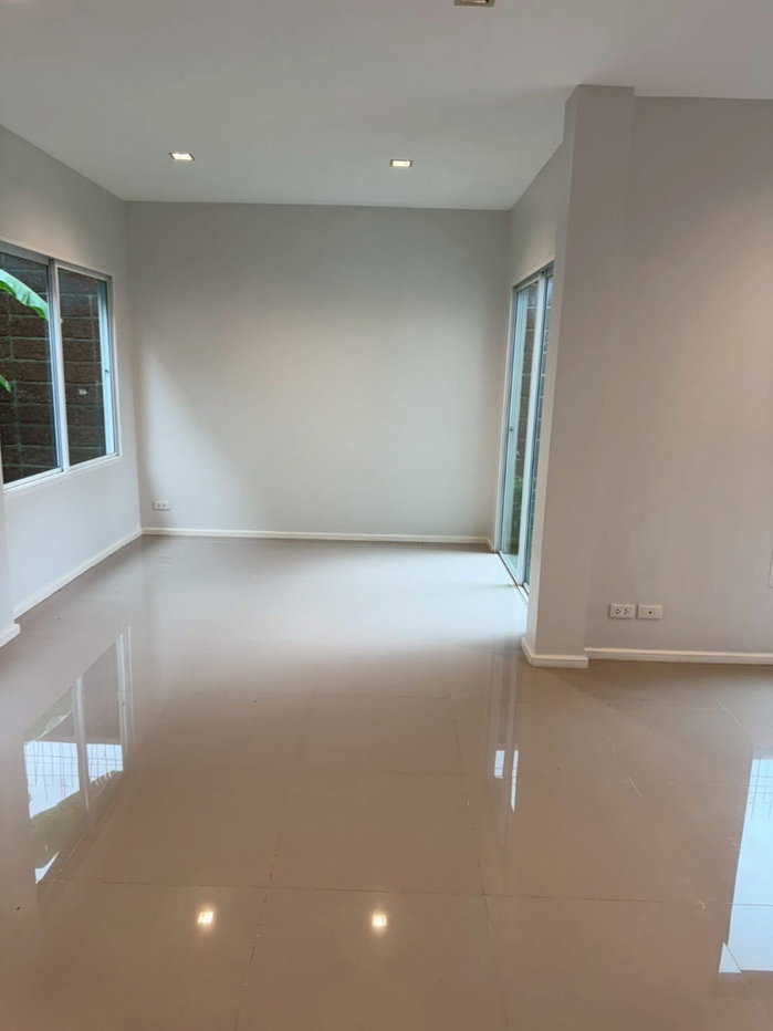 รูป 🏡✨ บ้านเดี่ยวเช่า / ขาย Casa Ville รังสิต-คลอง 2 3 ห้องนอน 3 ห้องน้ำ ทำเลดี รังสิต-คลอง 2 พร้อมเข้าอยู่! ✨🏡 - รูปที่ 8/16