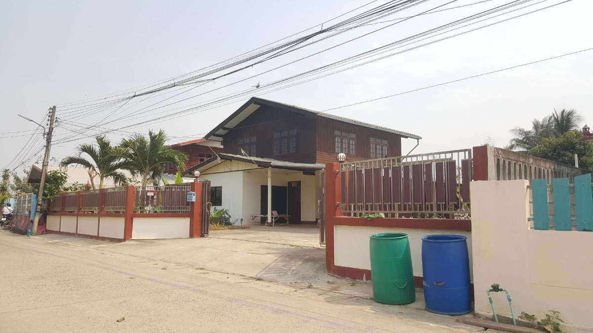 picture Land with buildings, Nakhon Ratchasima - 2/12