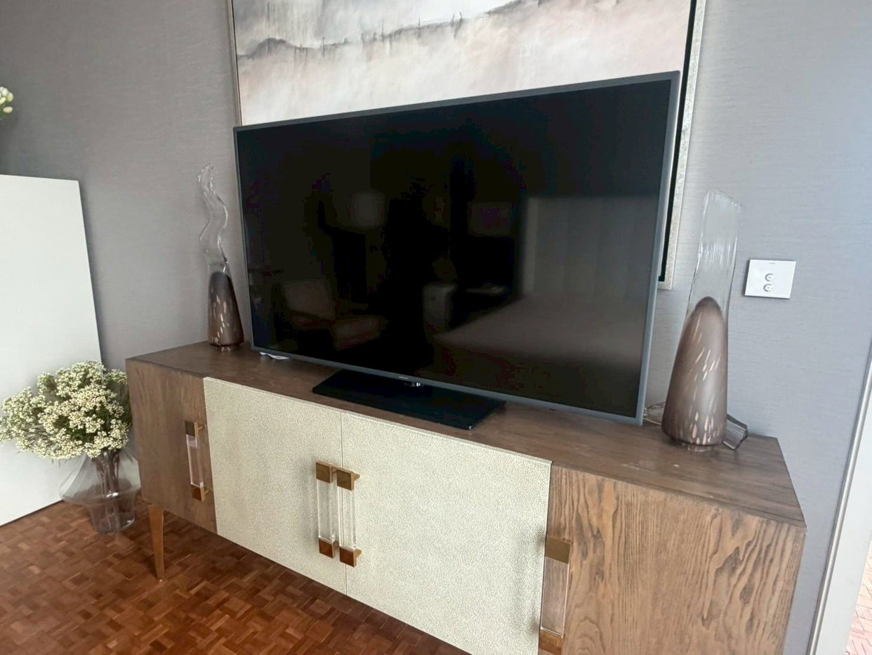 รูป LTHC15728 Pet-Friendly Ultra Luxury Condo for Rent Sathorn | The Ritz-Carlton Residences Bangkok | Near BTS Chong Nonsi | 180,000 THB  - รูปที่ 3/6