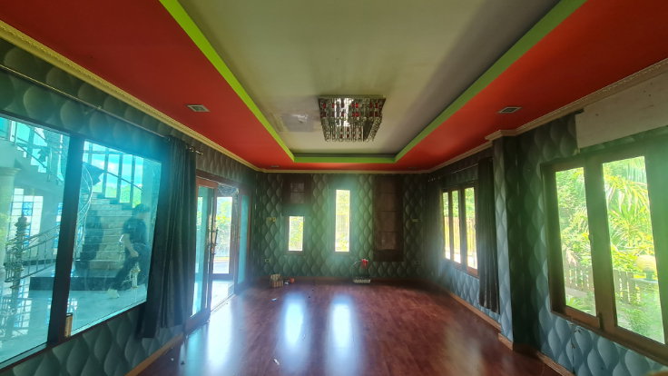รูป บ้านเดี่ยว 2 ชั้น และโกดัง ตั้งติดถนน ไชยบุรี ตำบล ปรางหมู่ อำเภอ เมืองพัทลุง จังหวัด พัทลุง รหัสแฟ้ม : 67-00082 หรือ 30807-0001 ติดต่อ คุณวันวิสา - รูปที่ 7/16