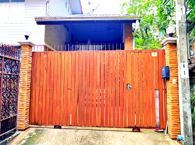 บ้านเดี่ยว รามคำแหง 118 : ขายบ้านเดี่ยว พร้อมที่ดิน ซอยรามคำแหง 130 บ้านเดี่ยว 2 ชั้น ครึ่งปูนครึ่งไม้