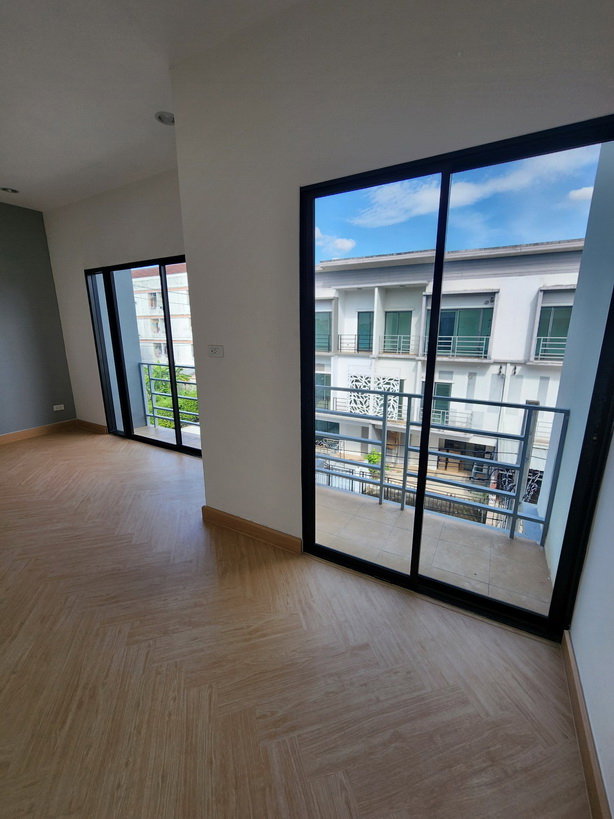 picture townhome modern 3 floor at nice watcharapol 9 - 9/22