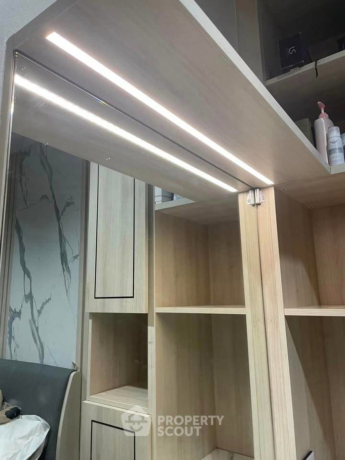 picture 1-BR Condo at Life Asoke - Rama 9 near MRT Phra Ram 9 (ID 2810819) - 12/16