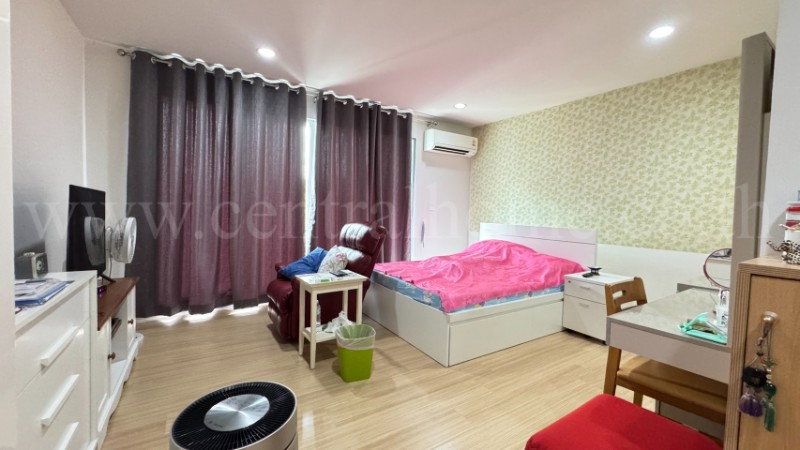 รูป ทาวน์โฮม 3 ชั้น บ้านกลางเมือง รัชดา - วงศ์สว่าง หลังริม - รูปที่ 16/19