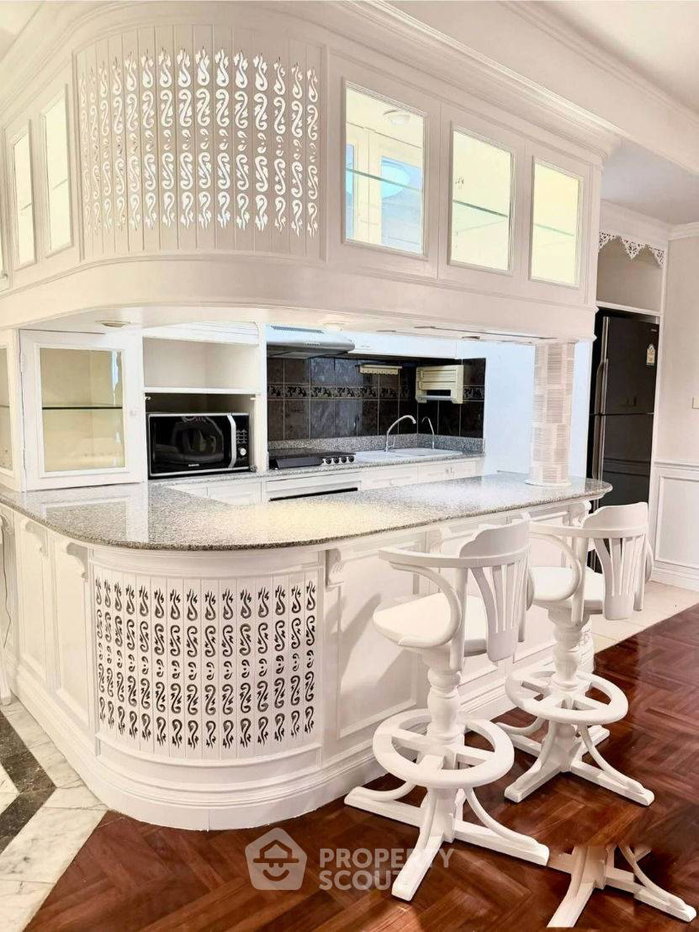picture 2-BR Condo at Las Colinas near BTS Asok (ID 2729003) - 7/11