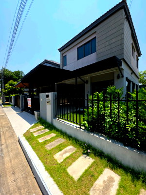 บ้านเดี่ยว เซ็นทรัล พลาซ่า เวสต์เกต : ช็อคราคา! ขายบ้านดีไซน์สวย Venue Westgate ฟังก์ชัน 3 นอน หลังใหญ่ 148 ตร.ม. ราคาเพียง 4.169 ล้านเท่านั้น!