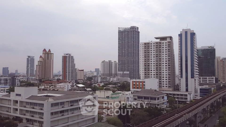 picture 2-BR Condo at Baan Paholyothin Place Condominium near BTS Ari (ID 2855751) - 11/30