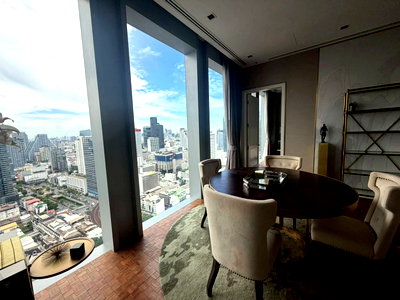 คอนโดให้เช่า : LTHC15728 – Pet-Friendly Ultra Luxury Condo for Rent Sathorn | The Ritz-Carlton Residences Bangkok | Near BTS Chong Nonsi | 180,000 THB | คอนโดอัลตร้าลักชัวรีให้เช่า เลี้ยงสัตว์ได้ สาทร เดอะ ริทซ์-คาร์ลตัน เรสซิเดนเซส ใกล้ BTS ช่องนนทรี