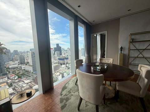 LTHC15728 – Pet-Friendly Ultra Luxury Condo for Rent Sathorn | The Ritz-Carlton Residences Bangkok | Near BTS Chong Nonsi | 180,000 THB | คอนโดอัลตร้าลักชัวรีให้เช่า เลี้ยงสัตว์ได้ สาทร เดอะ ริทซ์-คาร์ลตัน เรสซิเดนเซส ใกล้ BTS ช่องนนทรี