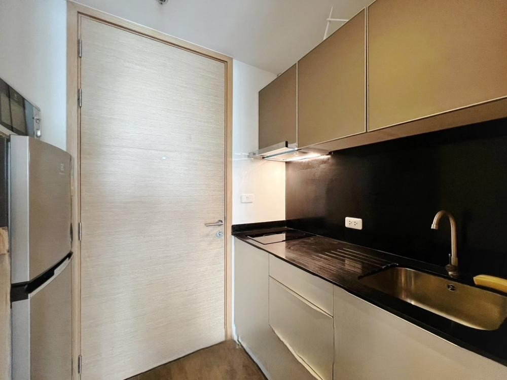 รูป 🔥 The Lofts Ekkamai ห้อง Loft สุดเท่ ใจกลางเอกมัย เพียง 20,000 บาท ✨ Studio 33 ตร.ม. ชั้น 7 ดีไซน์โปร่งโล่ง พร้อมเข้าอยู่ - รูปที่ 2/8