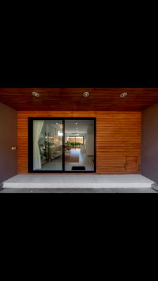 Townhouses for rent : Townhome for rent, next to ISB, near Nichada Thani Village, Soi Samakkee, Prachachuen Road.