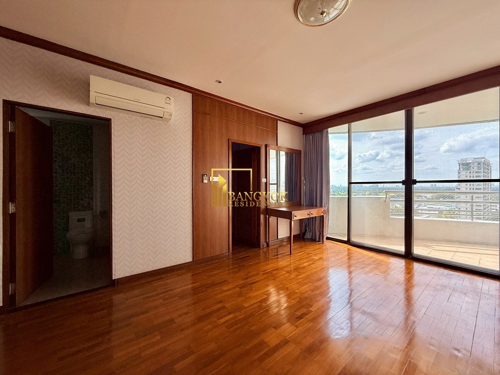 รูป Baan Yen Akart - 3 Bedroom Condo For Rent in Sathorn - BR16687CD - รูปที่ 23/48