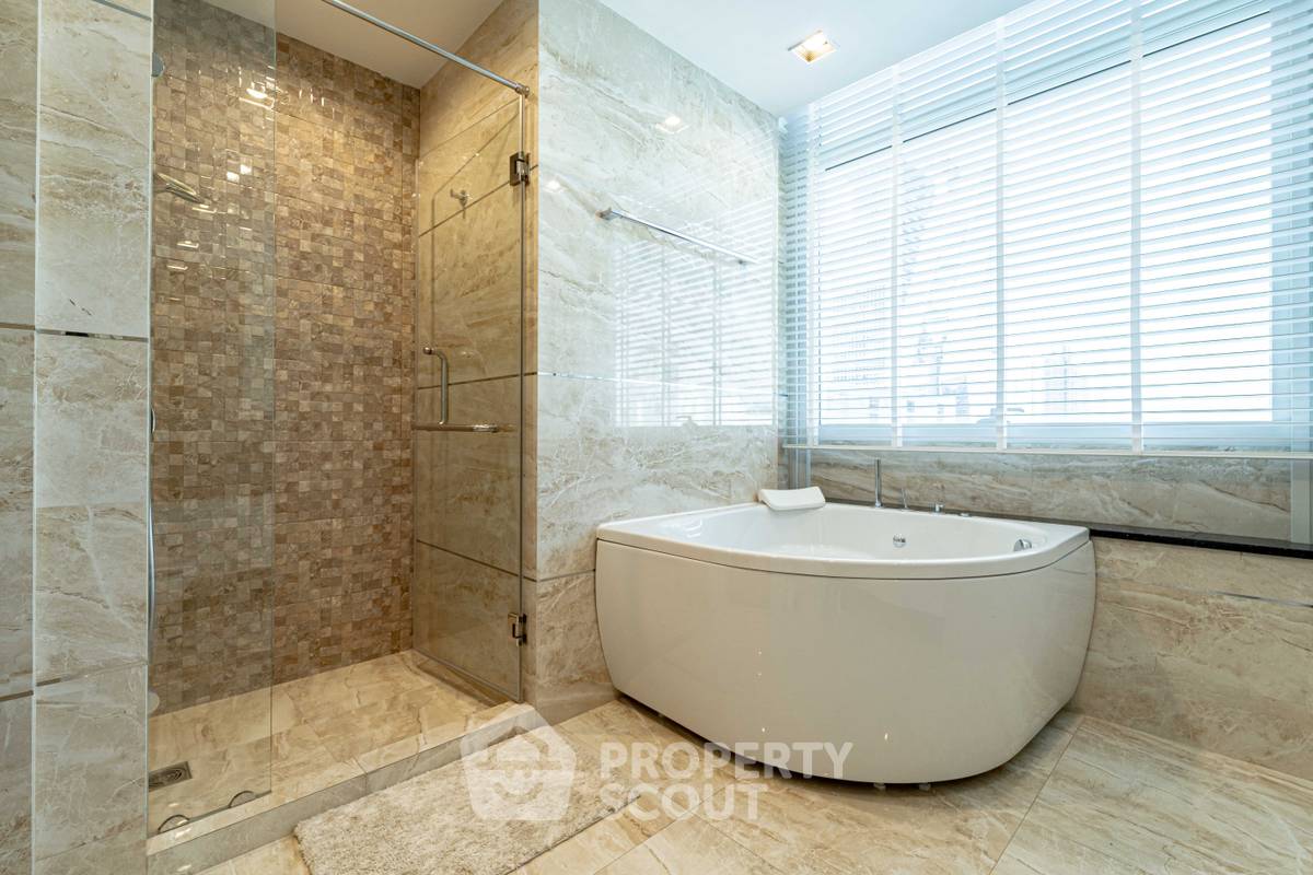 รูป คอนโด 4-ห้องนอน ที่ แอทธินี เรสซิเด้นซ์ ใกล้ BTS เพลินจิต (ID 1926598) - รูปที่ 32/39