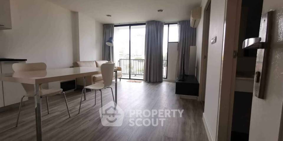 picture 1-BR Condo at D 65 Condominium near BTS Ekkamai (ID 2479974) - 3/10
