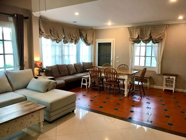 รูป HR3517ให้เช่าบ้านเดี่ยวสไตล์ยุโรป 3 ชั้น โครงการ แฟนตาเซีย วิลล่า 3 (Fantasia Villa 3) สุขุมวิท 109 ใกล้ BTS แบริ่ง และโรงเรียนนานาชาติ - รูปที่ 26/27