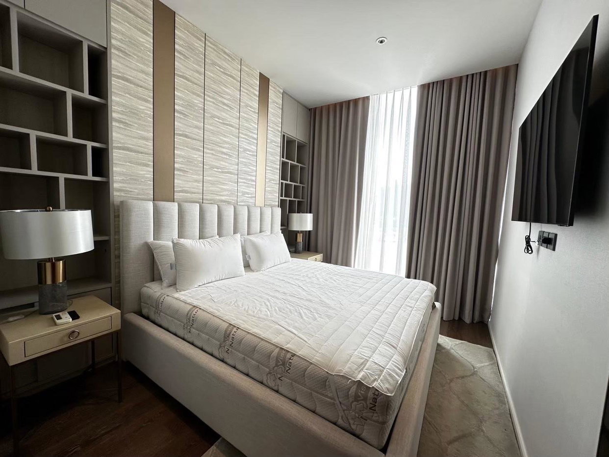 รูป LTHC15745 – Luxury Condo for Rent Phrom Phong | KRAAM Sukhumvit 26 | Near BTS Phrom Phong | 120,000 THB | คอนโดหรูให้เช่า พร้อมพงษ์ โครงการ KRAAM Sukhumvit 26 ใกล้ BTS พร้อมพงษ์ - รูปที่ 3/6