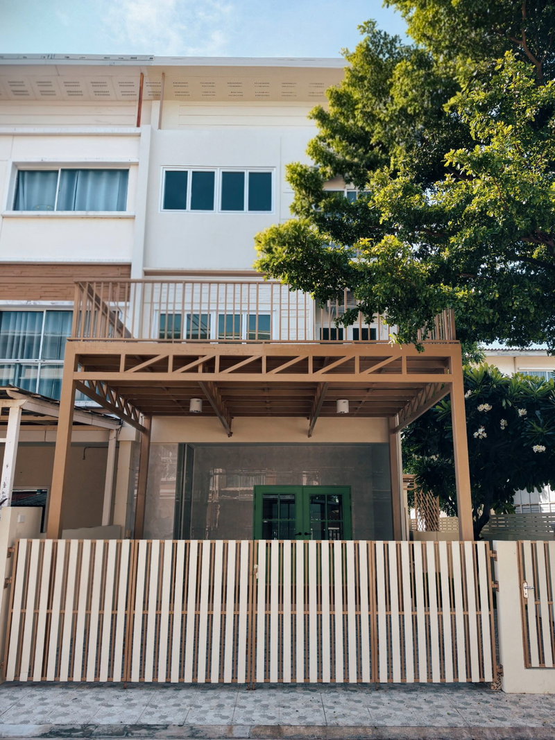 ขายทาวน์โฮม : ขายทาวน์โฮม 3 ชั้น หลังมุม โครงการ Villette City พัฒนาการ 38 ทำเลดี ใกล้ Airport Link รามคำแหง