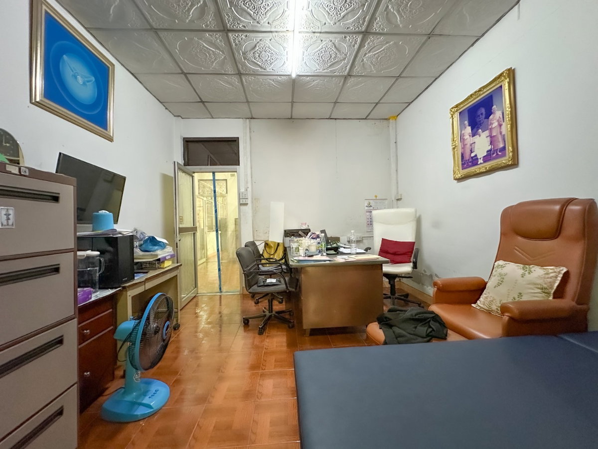 รูป บ้านเดี่ยวซอยทุ่งมังกร 15 ที่จอดรถได้ 15 คัน ใกล้ทางด่วนเพียง 700 เมตร ในราคา 16.5 ล้านบาท — หายากมากในโซนตลิ่งชัน - รูปที่ 9/15