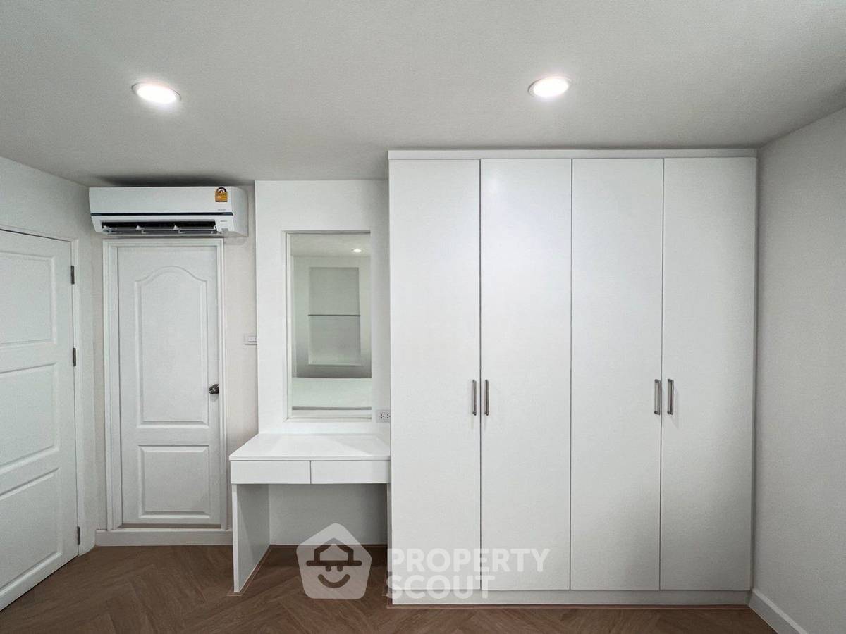 รูป คอนโด 2-ห้องนอน ที่ บ้านสิริสาทร สวนพลู คอนโดมิเนียม ใกล้ ถนนนราธิวาสราชนครินทร์ (ID 3003109) - รูปที่ 7/12