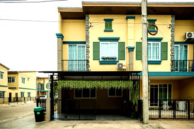 เช่าทาวน์โฮม นนทบุรี : ให้เช่า Golden Town รัตนาธิเบศร์-สถานีรถไฟฟ้าไทรม้า