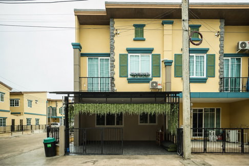 ให้เช่า Golden Town รัตนาธิเบศร์-สถานีรถไฟฟ้าไทรม้า