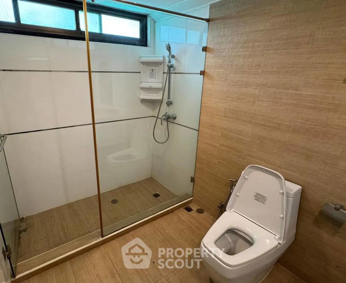 รูป คอนโด 3-ห้องนอน ที่ วัฒนา ไฮทส์ คอนโดมิเนียม ใกล้ MRT สุขุมวิท (ID 2866749) - รูปที่ 18/20